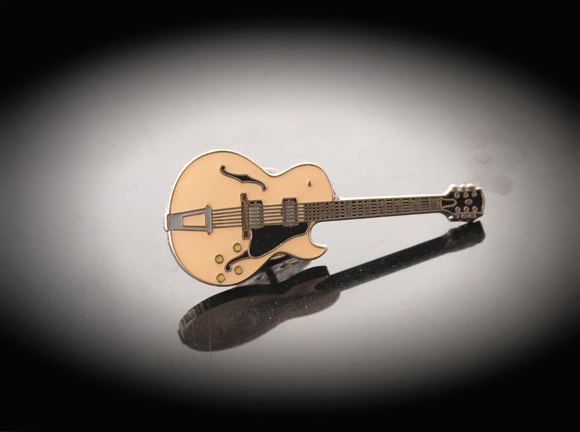 Gibson ES- 175 Style Guitar Pin Brooch