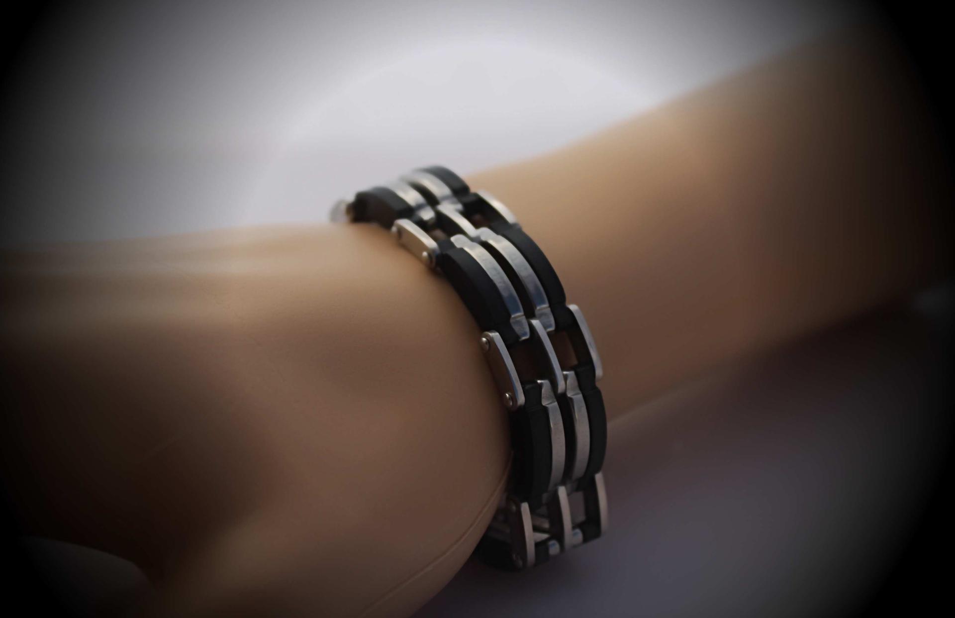 Mens Stainless Steel & Black Geometric Link Bracelet