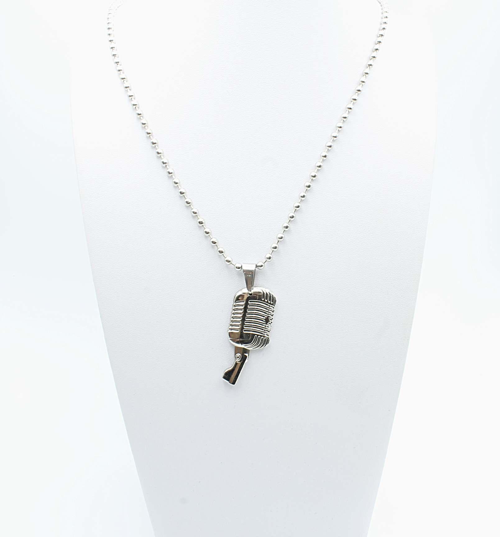 Microphone Pendant Retro Vintage Style - 3D