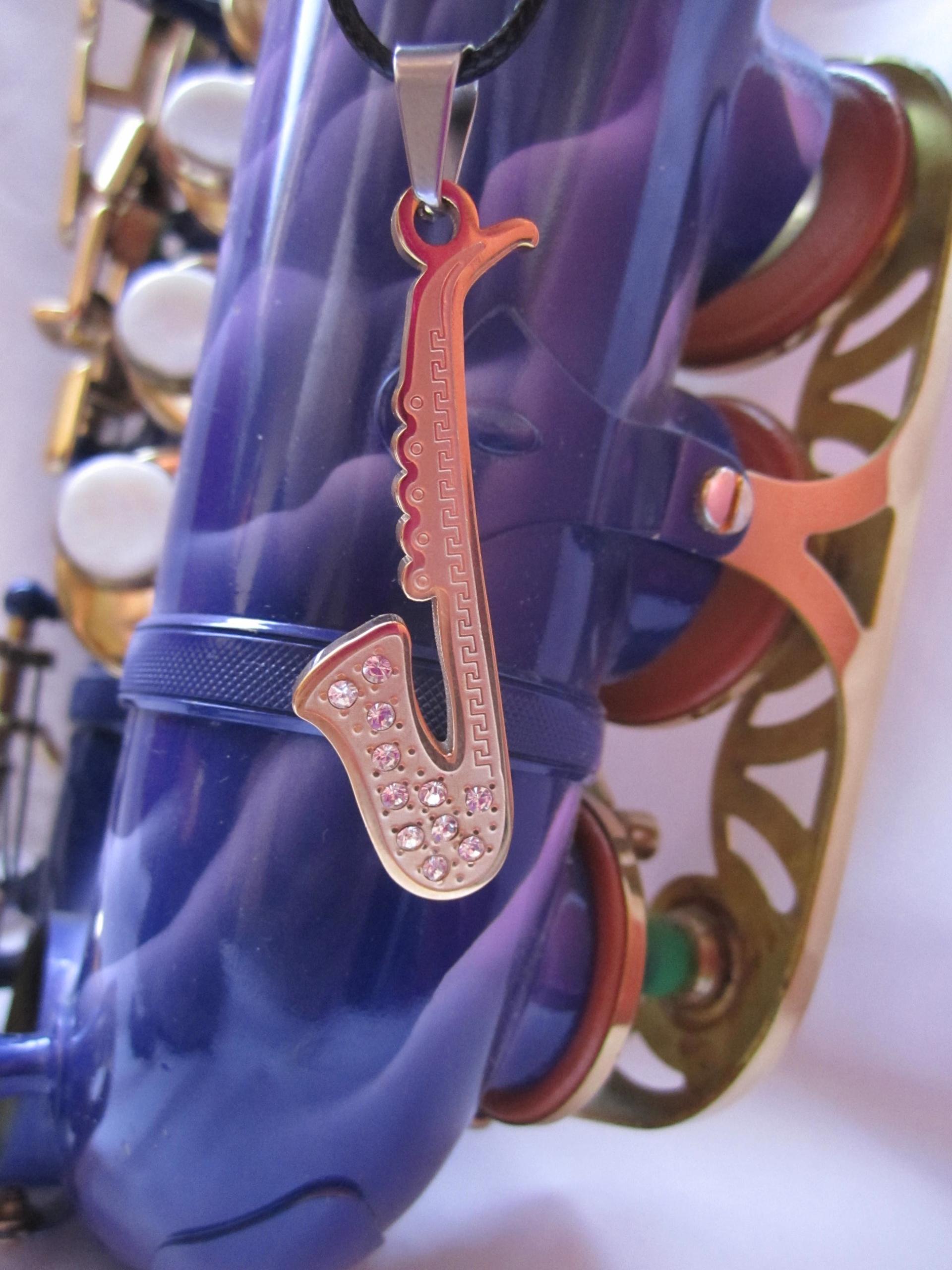 Gold Sax Pendant 2-tone
